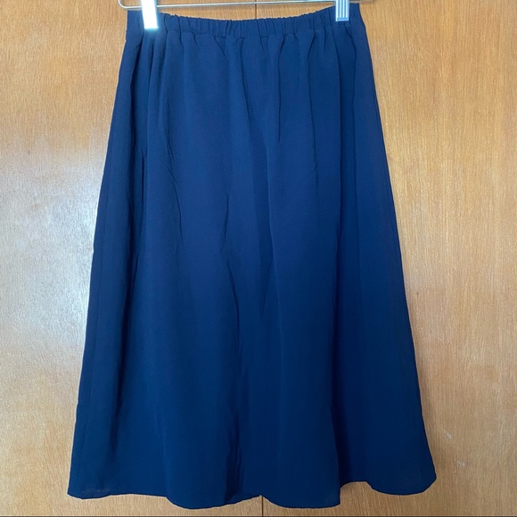 Monteau Button Slit Skirt - Picture 2 of 5